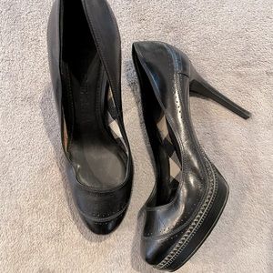 💫 Burberry Black Heels